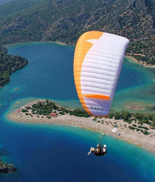 Paragliding